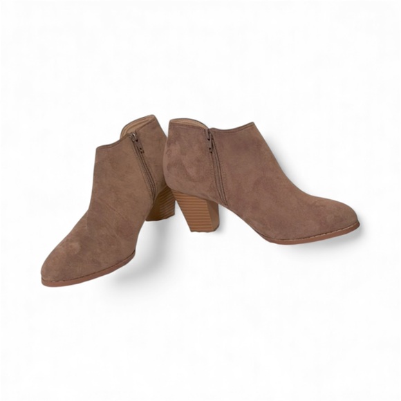 Brown Ankle Boots with Suede Finish and Wedge Heel, Side Zipper woman’s size 9 - Picture 2 of 9